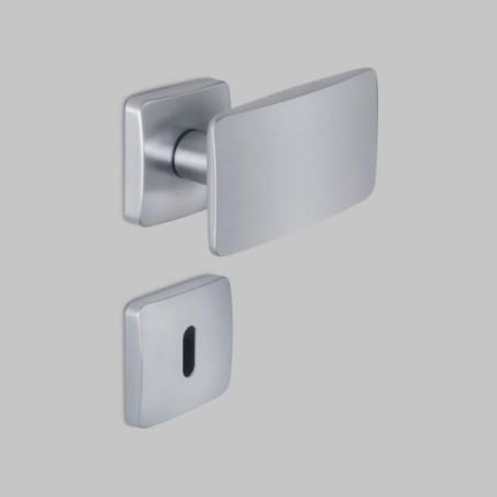 Handles "COLOMBO Bold PT15"
