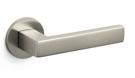 Handles "OLIVARI Planet B M195B"