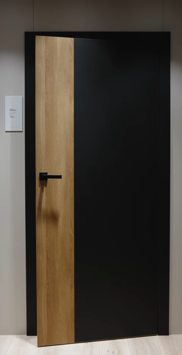 Vidaus durys "RIVIA 70" Juoda. Be užlaidos