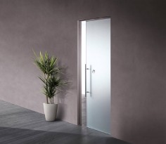 “Essential GOLD GLASS” Paslėptų stumdomų stiklo durų be...