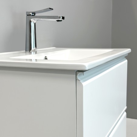 Spintelė "MATCH" su įleidžiamu keraminiu "LUARA" praustuvu