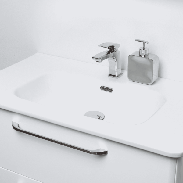 Spintelė "SOFT" su chromo spalvos rankenomis ir...